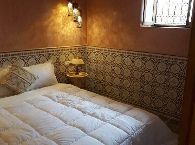 سوئیت 2 خوابه, Refuge Aicha