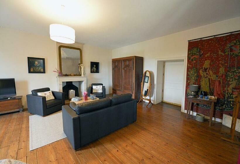 스탠다드 룸, Association Le Prieuré Saint Barthélémy