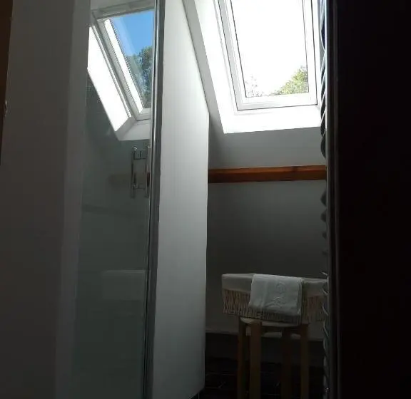 ファミリールーム, Chambres D Hôtes Villa De Vienneenarthies