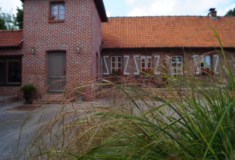 Семейный Номер, Les Charmes Du Petit Pré