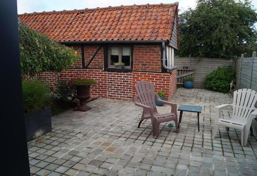 Семейный Номер, Les Charmes Du Petit Pré