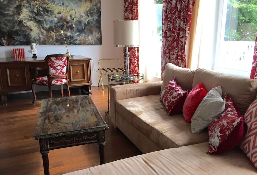 Семейный Номер, Soruper Hof