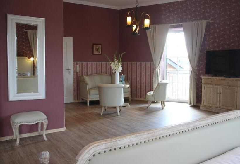 جناح جونيور مزوَّد بشرفة, Kur & Landhotel Borstel   Treff