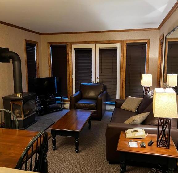 带2个卧室的套房, Marble Villa