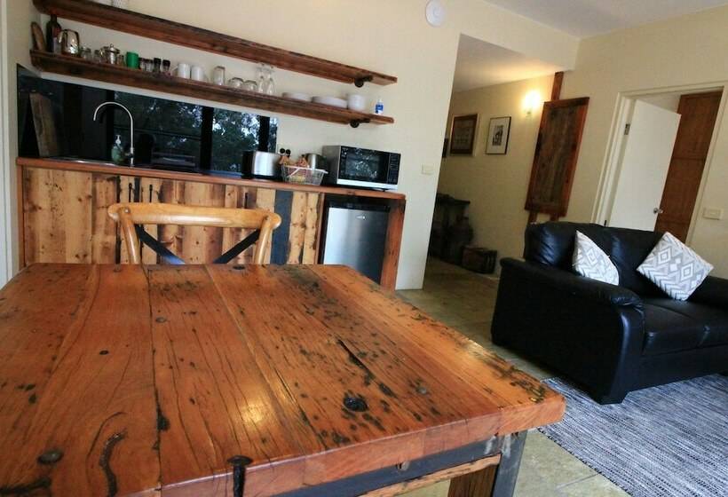 דירת חדר בקומת קרקע, Down To Earth Farm Retreat