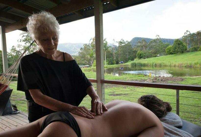 Хижина, Nimbin Waterfall Retreat