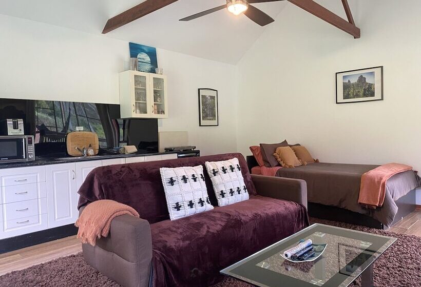 Хижина, Nimbin Waterfall Retreat