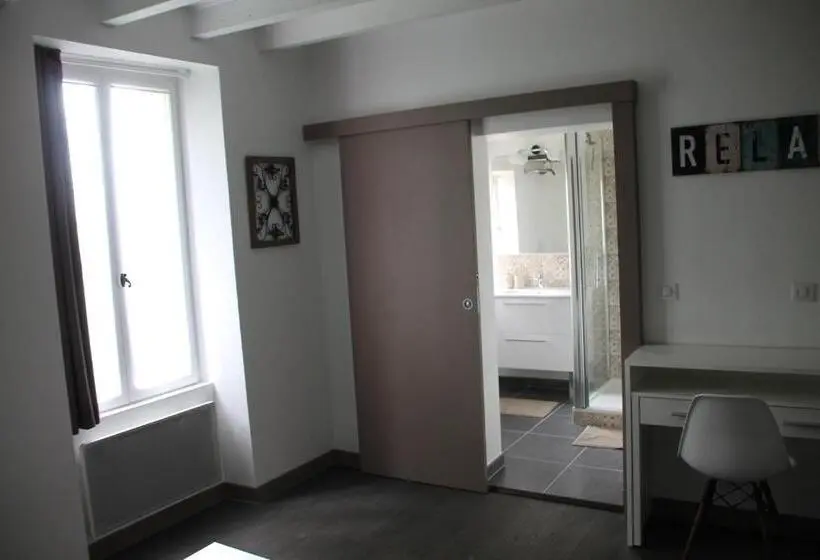 スタンダード４人部屋, Les Terrasses Des Mimosas