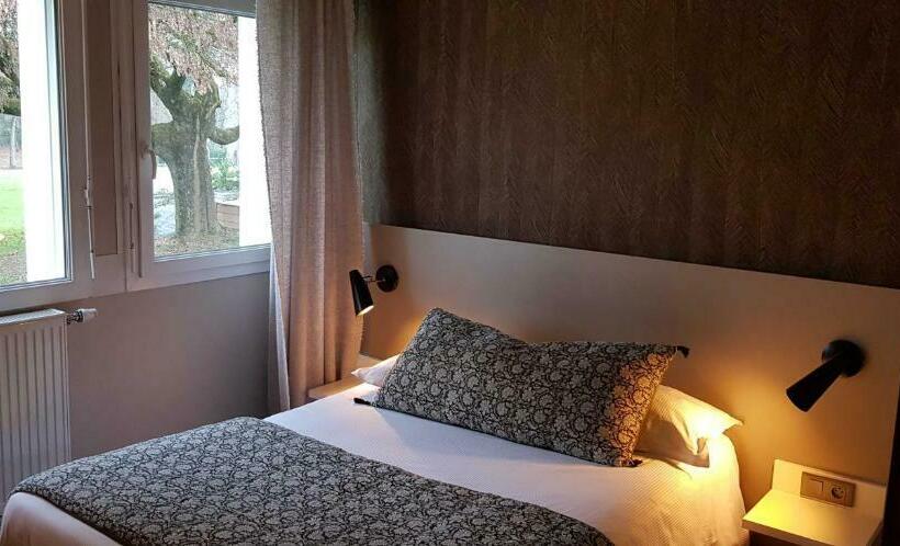 غرفة قياسية, Le Corbusson