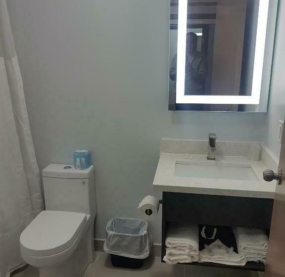 חדר דלוקס מיטת קווין, King