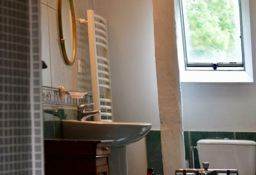 חדר סטנדרט נוף לגינה, B&b La Tour Blanche