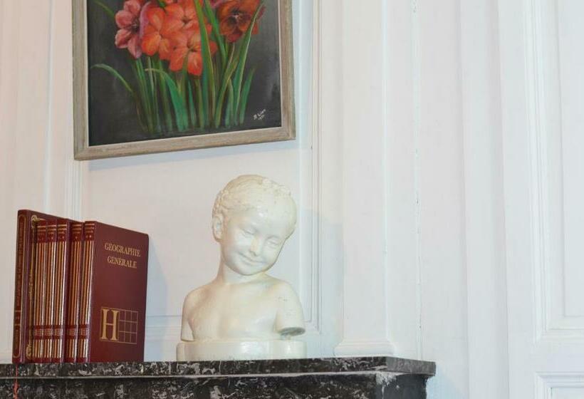 Номер Стандарт Вид на Сад, B&b La Tour Blanche