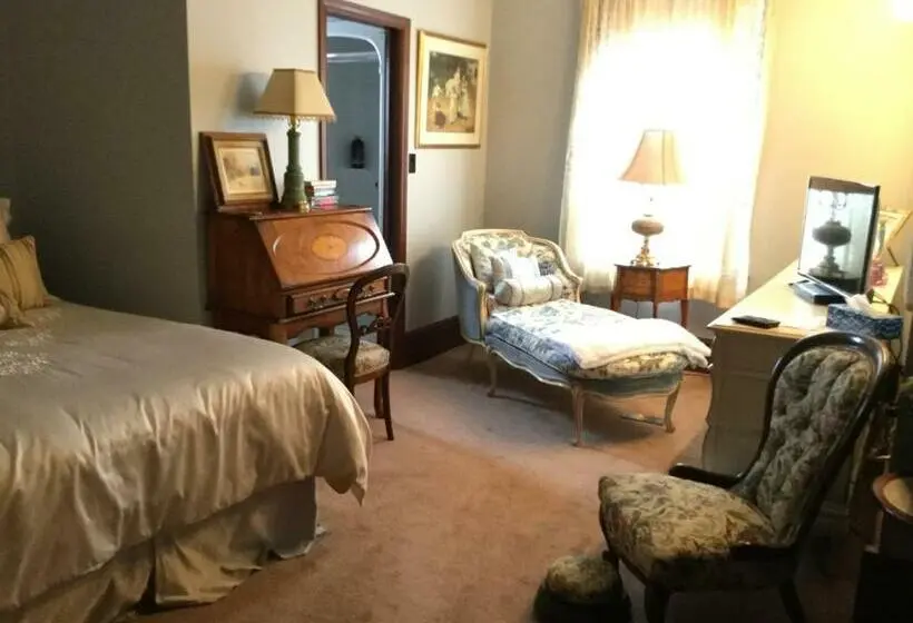 デラックススイート, Pemberley House Bed And Breakfast
