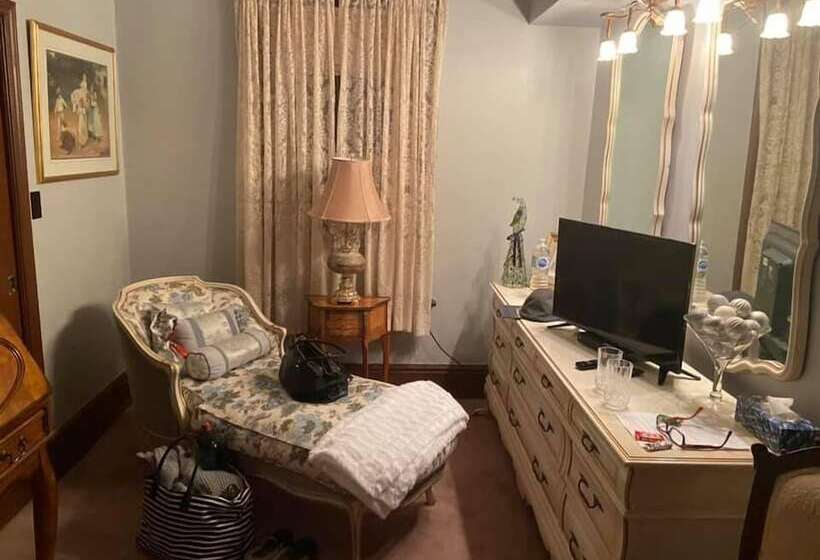 Номер Deluxe, Pemberley House Bed And Breakfast