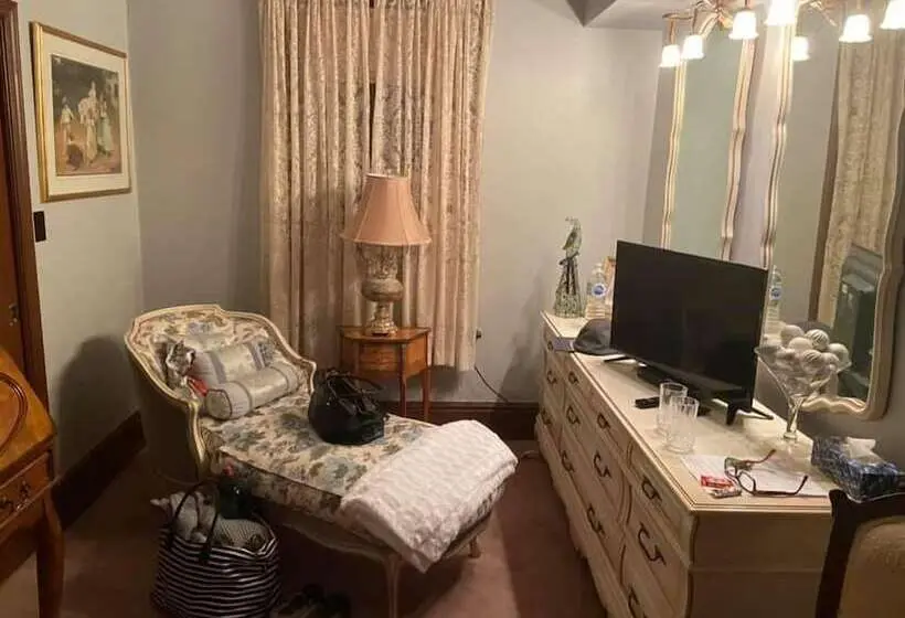 デラックスルーム, Pemberley House Bed And Breakfast