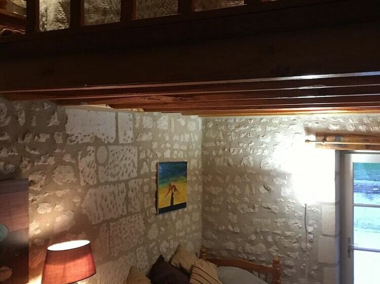 家庭间, Auberge De Crissay