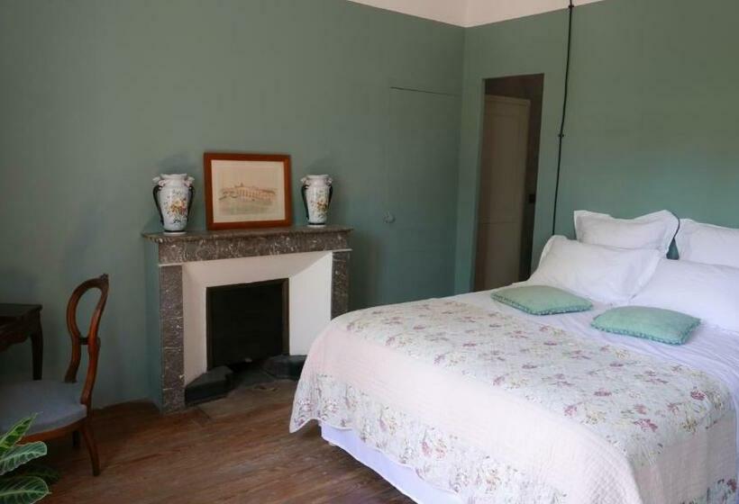 غرفة قياسية, La Glacière  Ostalarià Agricol