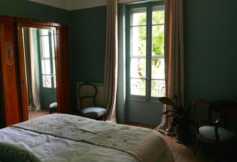 غرفة قياسية, La Glacière  Ostalarià Agricol