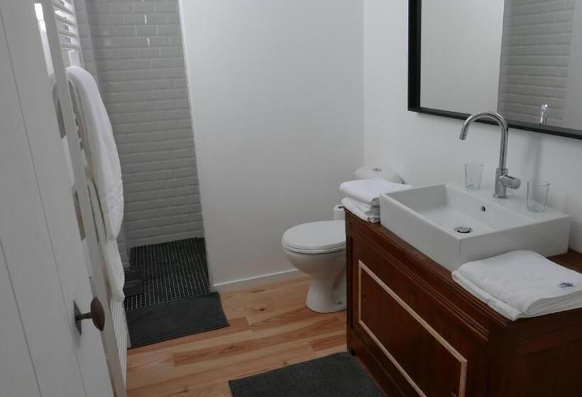 إستديو عائلى, La Glacière  Ostalarià Agricol