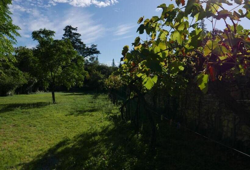 غرفة قياسية, La Glacière  Ostalarià Agricol