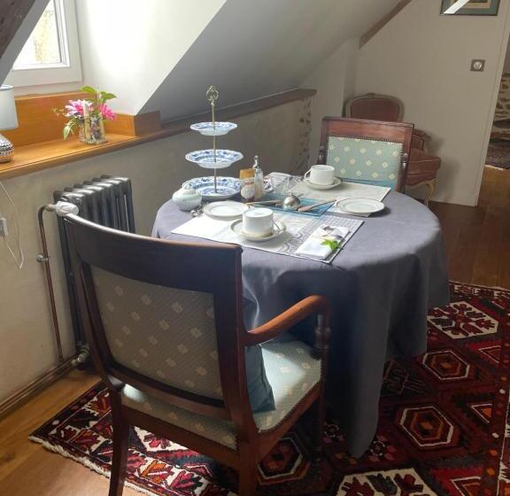 جناح, Le Manoir De La Bigotière