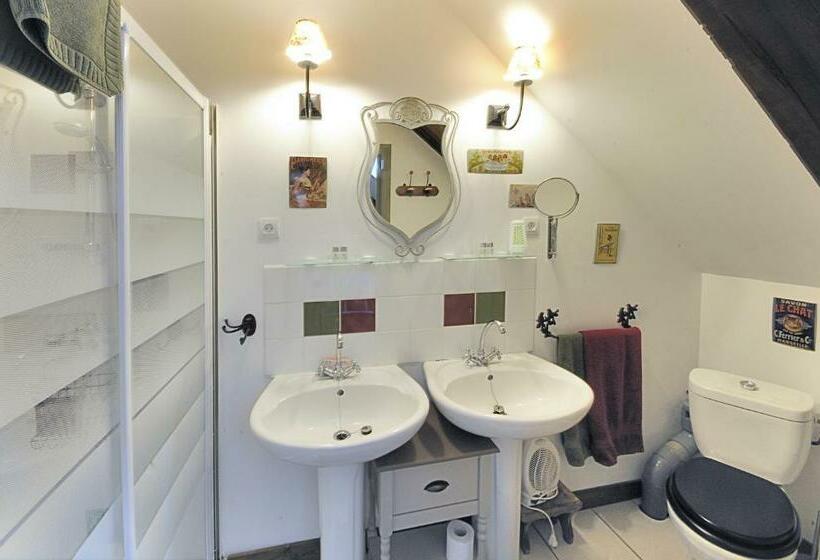 Семейный Номер, Moulin De La Beraudaie