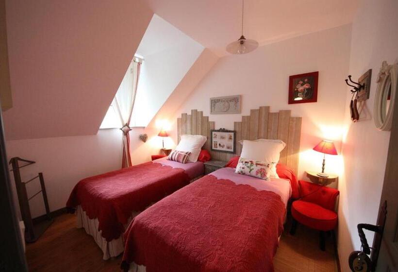 Семейный Номер, Moulin De La Beraudaie