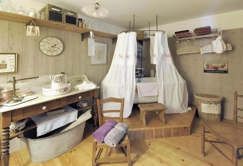 スタンダードトリプルルーム, Moulin De La Beraudaie