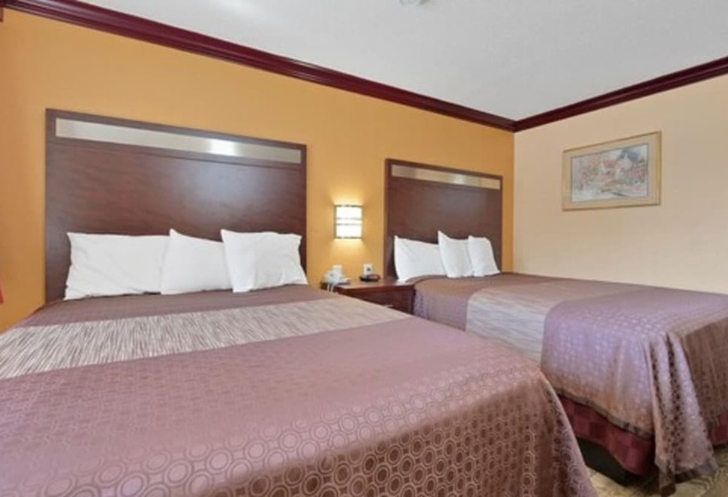 חדר סטנדרט שתי מיטות זוגיות, Americas Deluxe Inn  Marysville