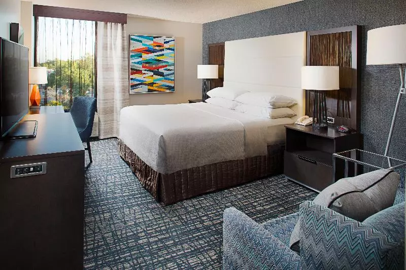 キングサイズベッドのエクゼクティブルーム, Crowne Plaza Annapolis, An Ihg