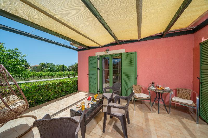 غرفة قياسية سرير كينج لذوى الإحتياجات الخاصة, Super 8 By Wyndham Crossville Tn