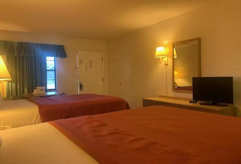 ２ダブルベッドのスタンダードルーム, Travelodge By Wyndham Hotel & Cottages St Augustine   Historic