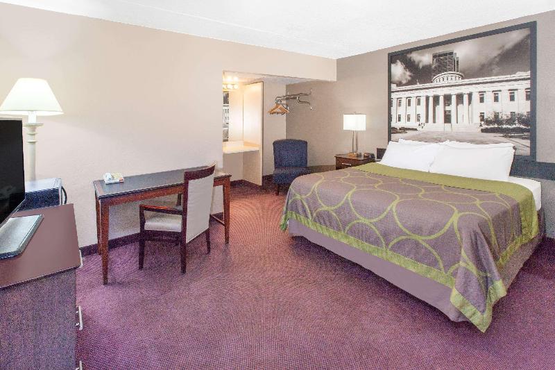 带大床的标准间, Super 8 By Wyndham Millbury/toledo