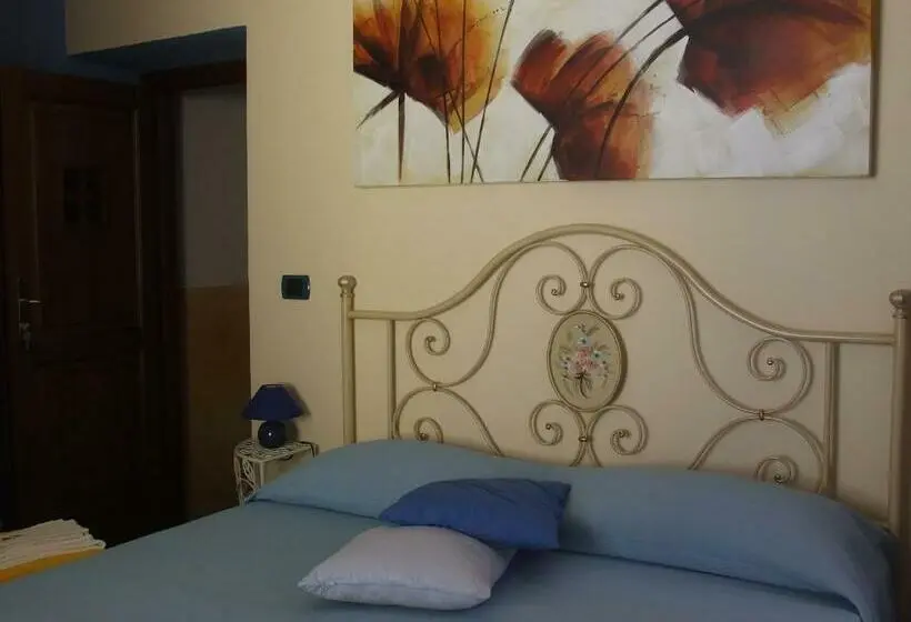 バス共有のスタンダードルーム, B&b Il Campo Dei Papaveri