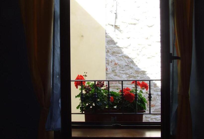 带共用浴室的标准房间, B&b Il Campo Dei Papaveri