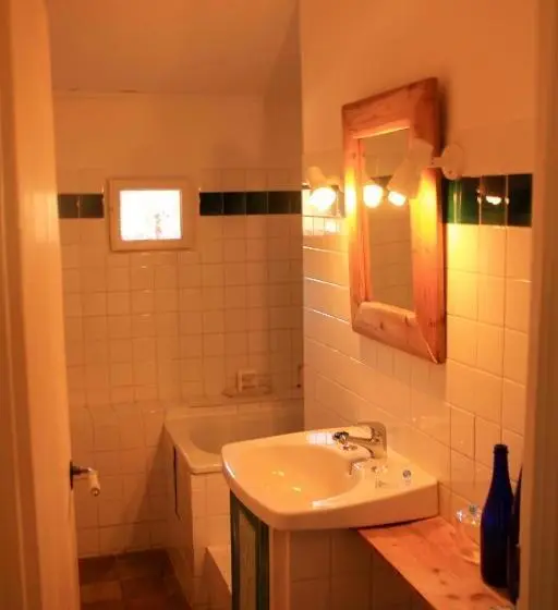 マウンテンビュースタンダードルーム, Le Moulin De La Viorne, Gîte Modulable Avec Piscine En Haute Provence