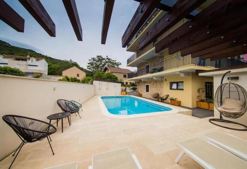 Студия Стандарт, Bella Vista Suites