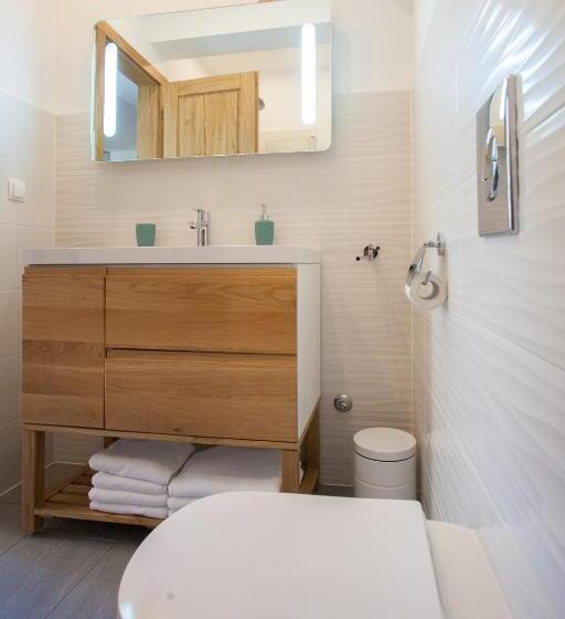 Апартаменты 2 Спальни, Bella Vista Suites