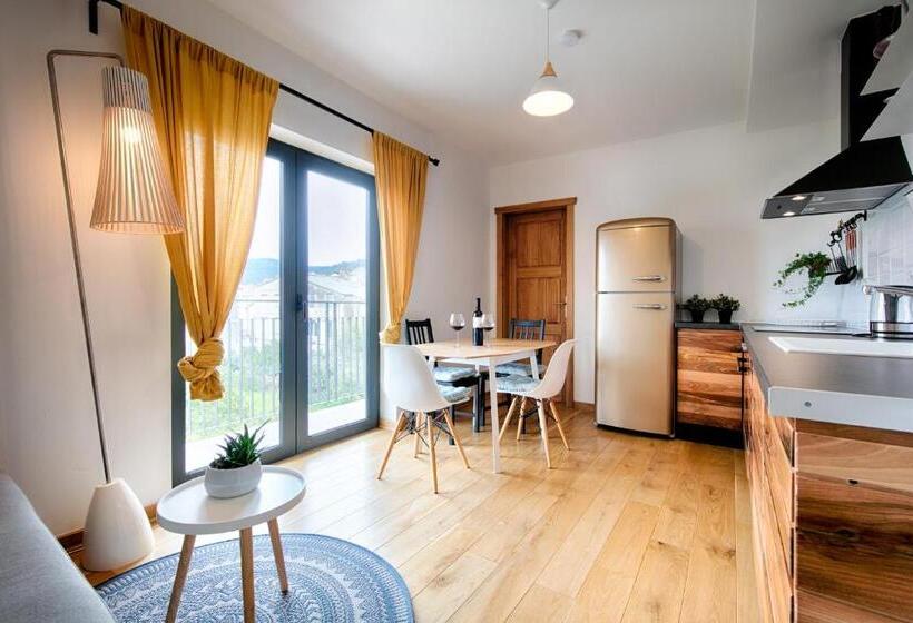 Апартаменты 2 Спальни, Bella Vista Suites