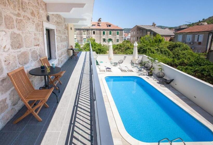 Апартаменты 1 Спальня с Террасой, Bella Vista Suites