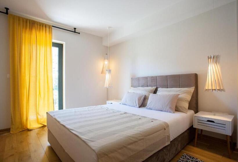 Апартаменты 1 Спальня с Террасой, Bella Vista Suites