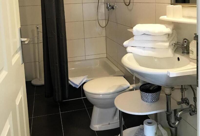 Номер Стандарт, Haus Am Burggraben