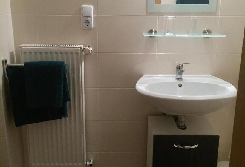 شقة غرفة واحدة, Haus Am Burggraben