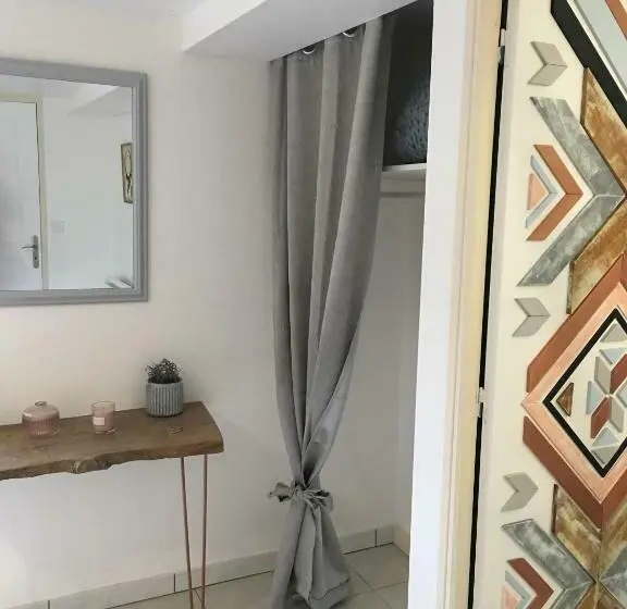 デラックスルーム, Chambre D Hôtes Le Clos De Rapevache