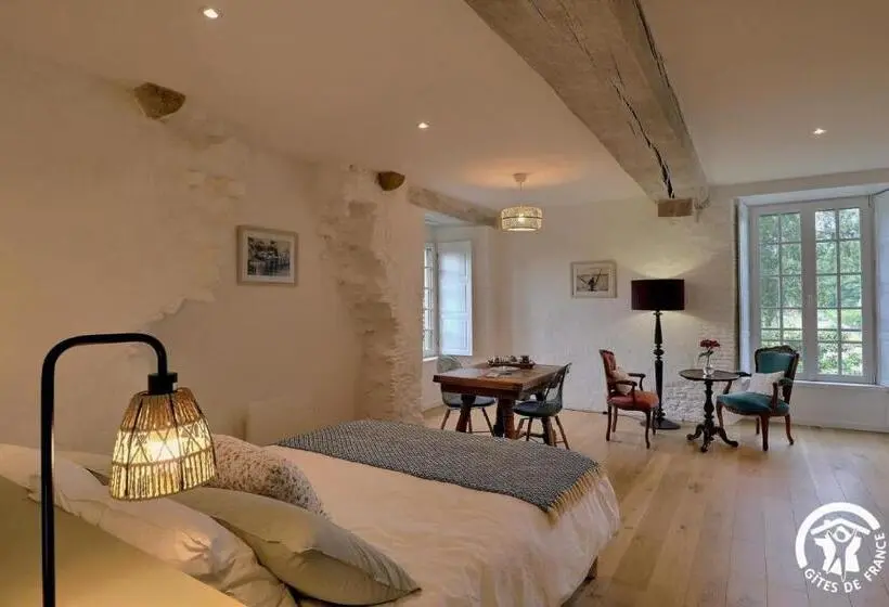 デラックスルーム, Manoir De Sevin