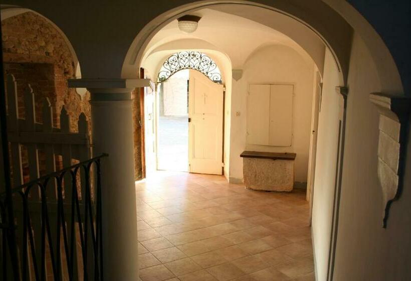 شقة غرفة واحدة مزودة بتراس, Agriturismo Villa Fiore