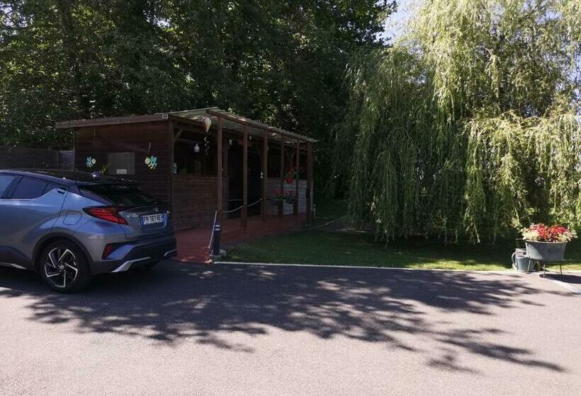 适合残疾人使用的标准间, Au Petit Pédegouaty