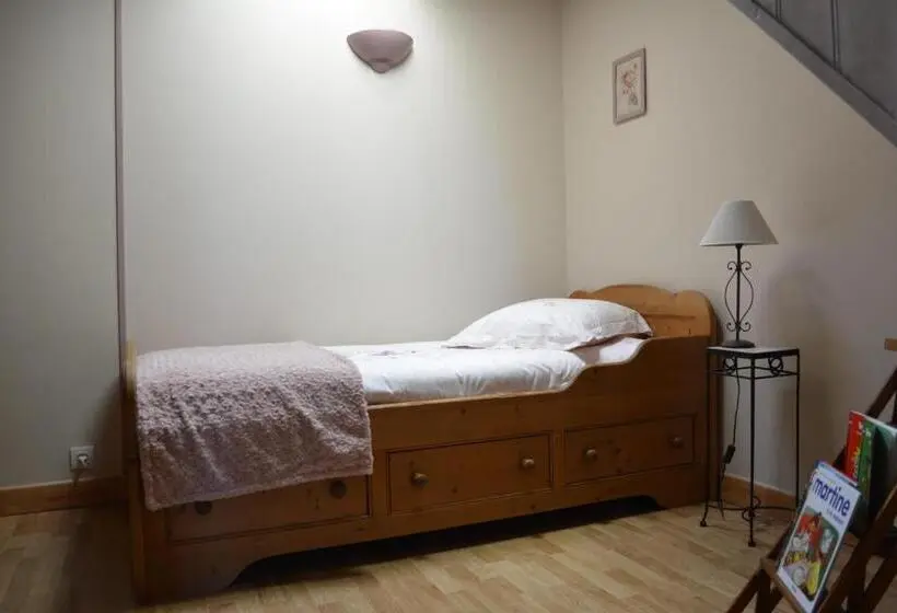 ファミリールーム, Aux 4 Cornes  Chambre D Hotes