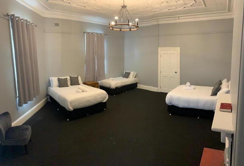 חדר משפחתי חדר אמבטיה משותף, Abermain