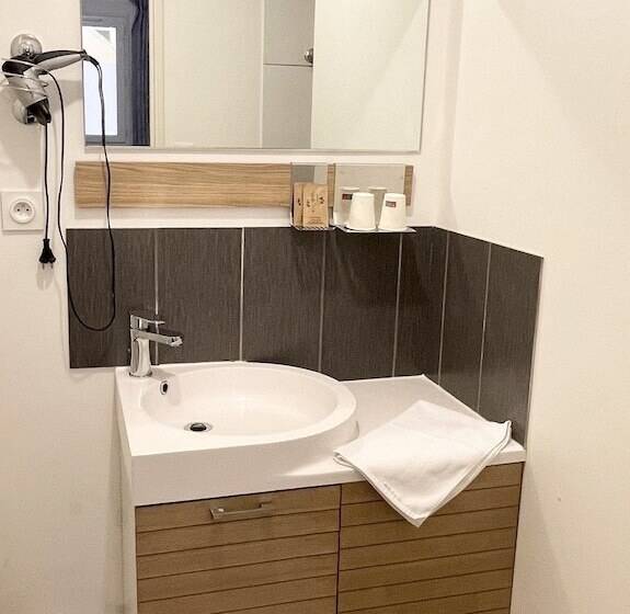 Номер Economy, Hôtel Némo Aéroport De Pau   Kb Hotel Group